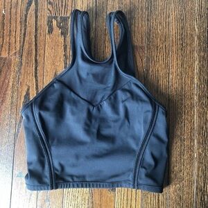 lululemon Women’s Size 6 Black Active Sports Bra Tank w/Mesh design accents